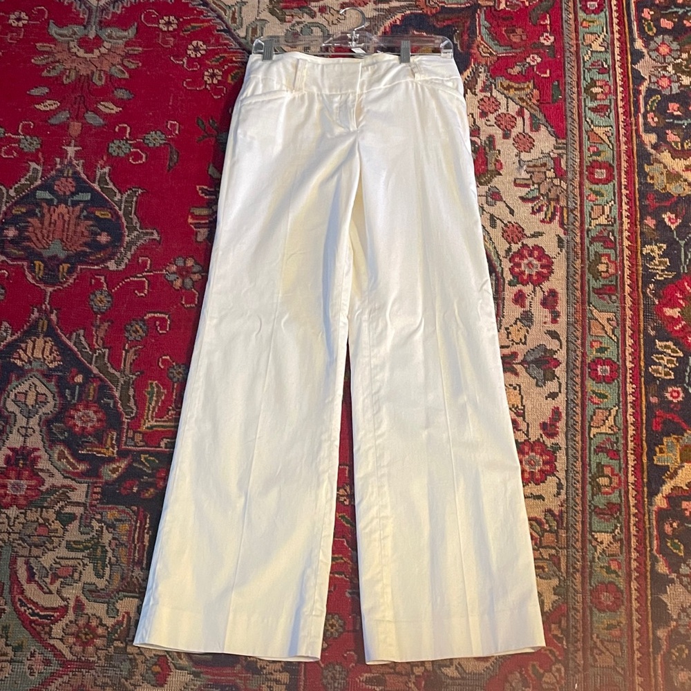NWT White House Black Market wide-leg pants in white size 2